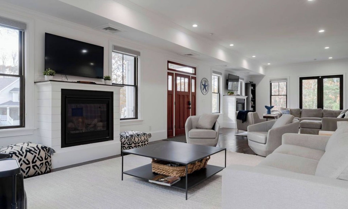 Centerville House | Spacious New Construction/Walk-Beach/FirePit/Game Rm/Private/Family Friendly