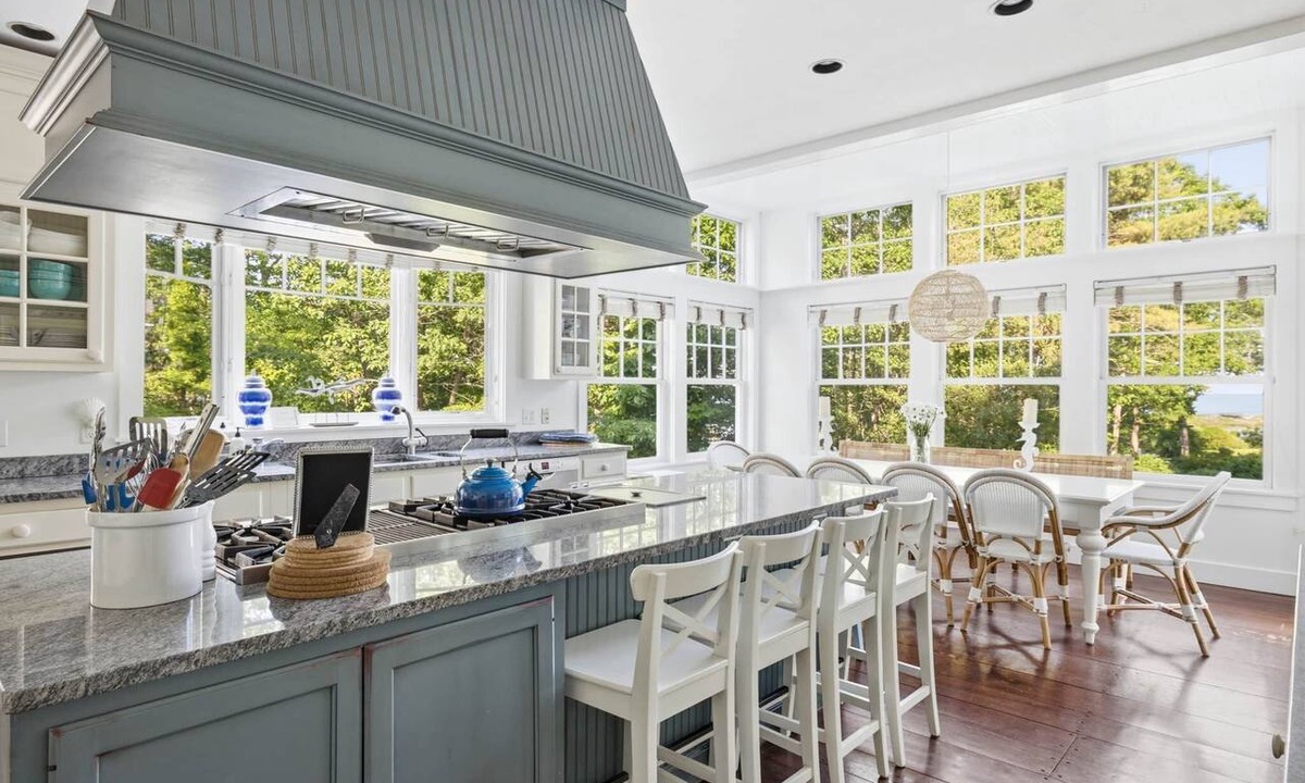 Fortunes Rocks House | Spacious Peter Pond Coastal Retreat