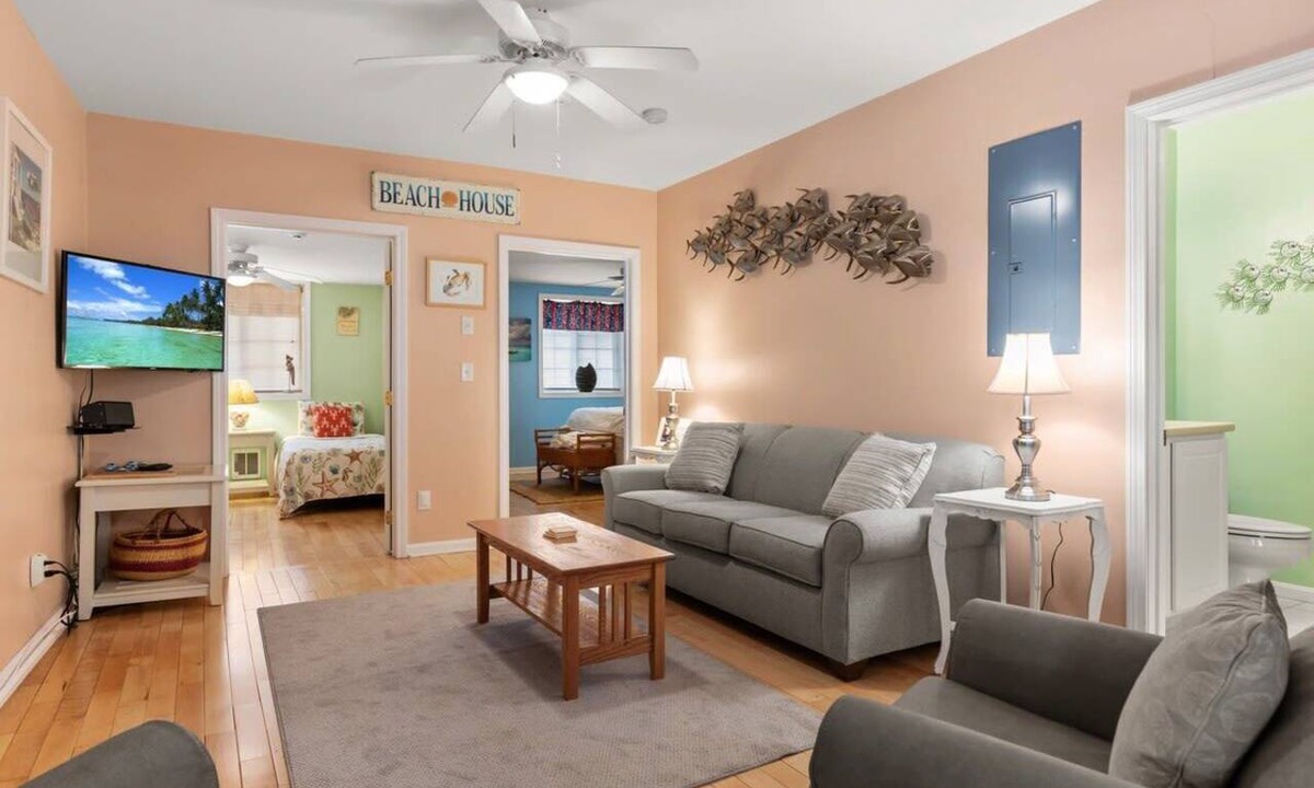 Hampton Condo | Steps from Beach | Pool | Parking | Large Deck