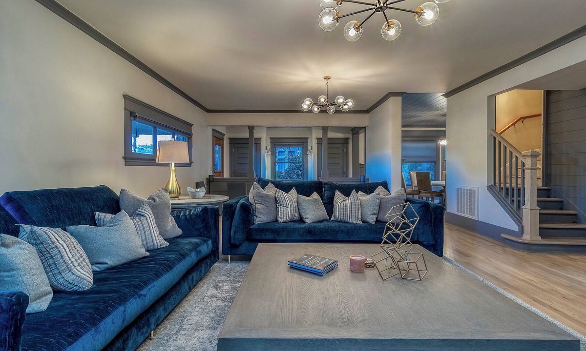 Walla Walla House | Steps from downtown - Beautiful historic home with AC, WiFi