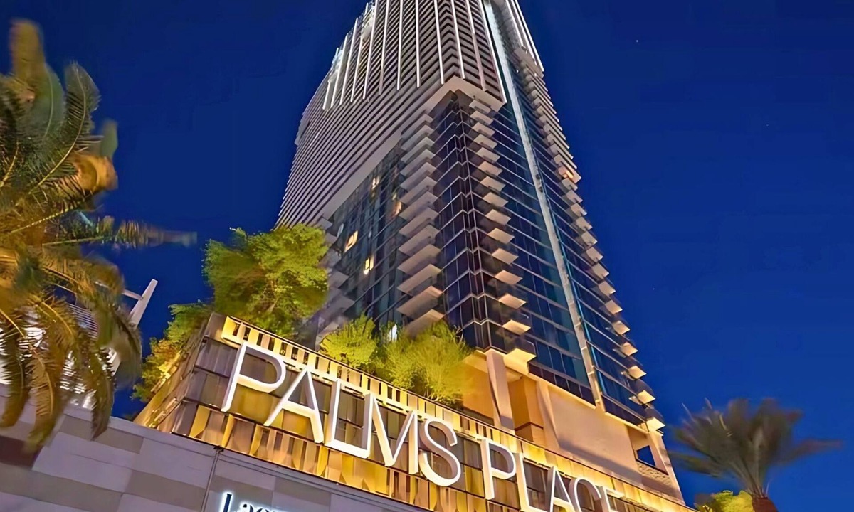 Las Vegas Apartment | StripSuite Palms Place Hotel/Resort & Casino- NO RESORT FEE