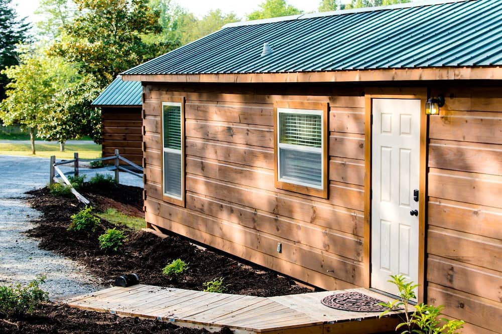 Mill Spring Cabin | Stunning Cabin Close to Tryon and the Foothills of Mill Spring near Lake Lure, North Carolina