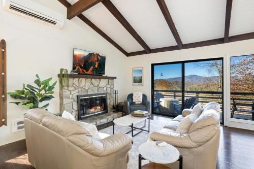Sugar Mountain House | Sweet Dreams Are Made Of Skis