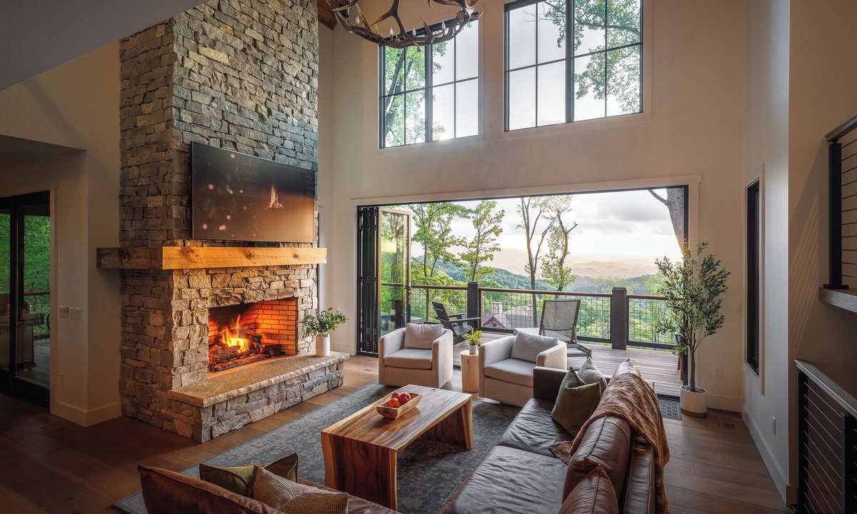 Banner Elk House | The Bear Cave at Eagles Nest - luxury, views, hot tub, game room
