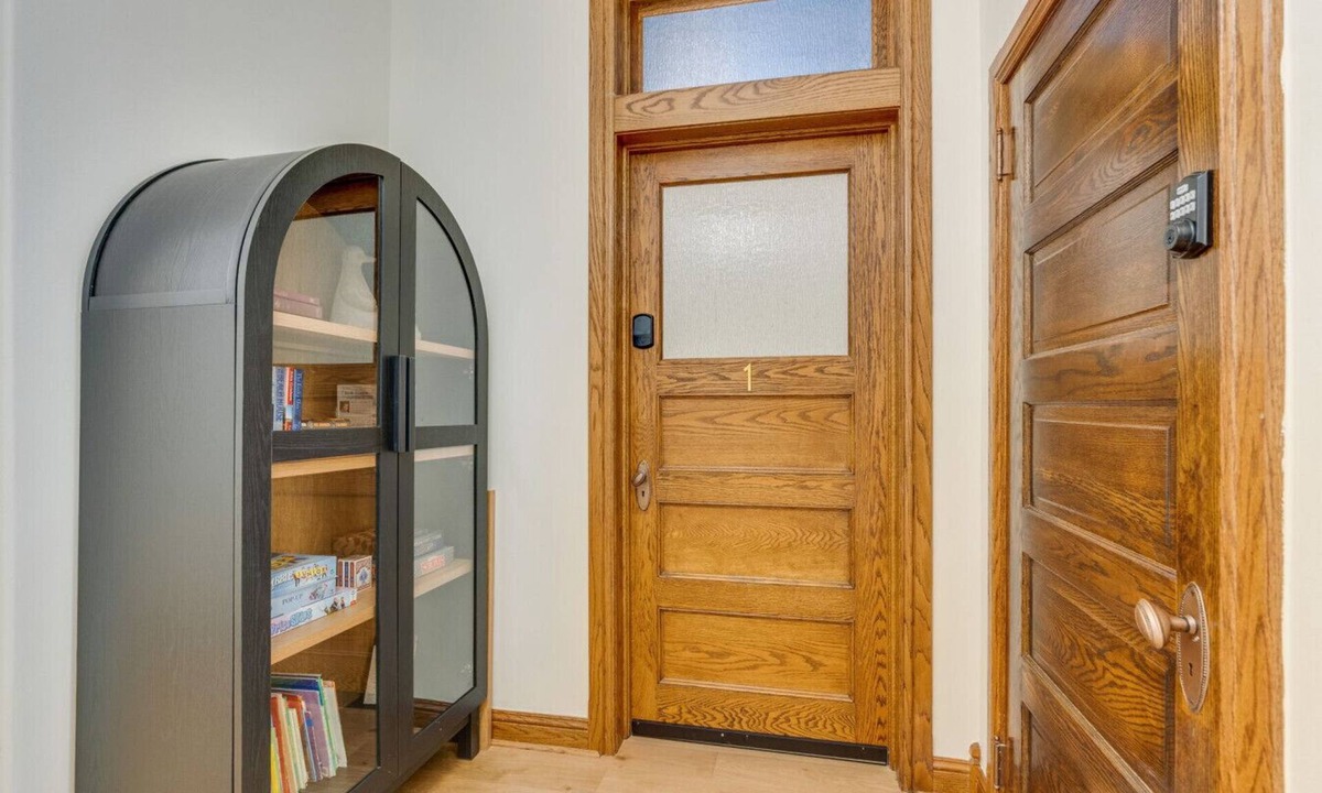 Elizabethton Apartment | The Downtown Post The Abbigail Suite