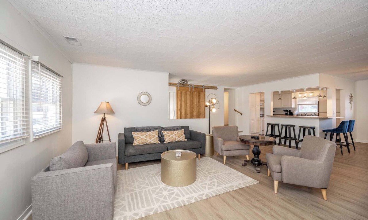 Ludlow Apartment | The Grand Elm Suite 2