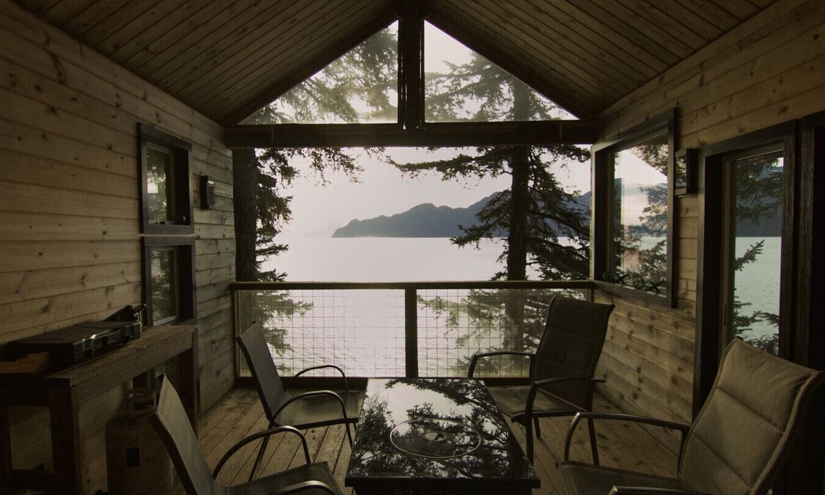 Seward Cabin | The Ledge at Granite Point