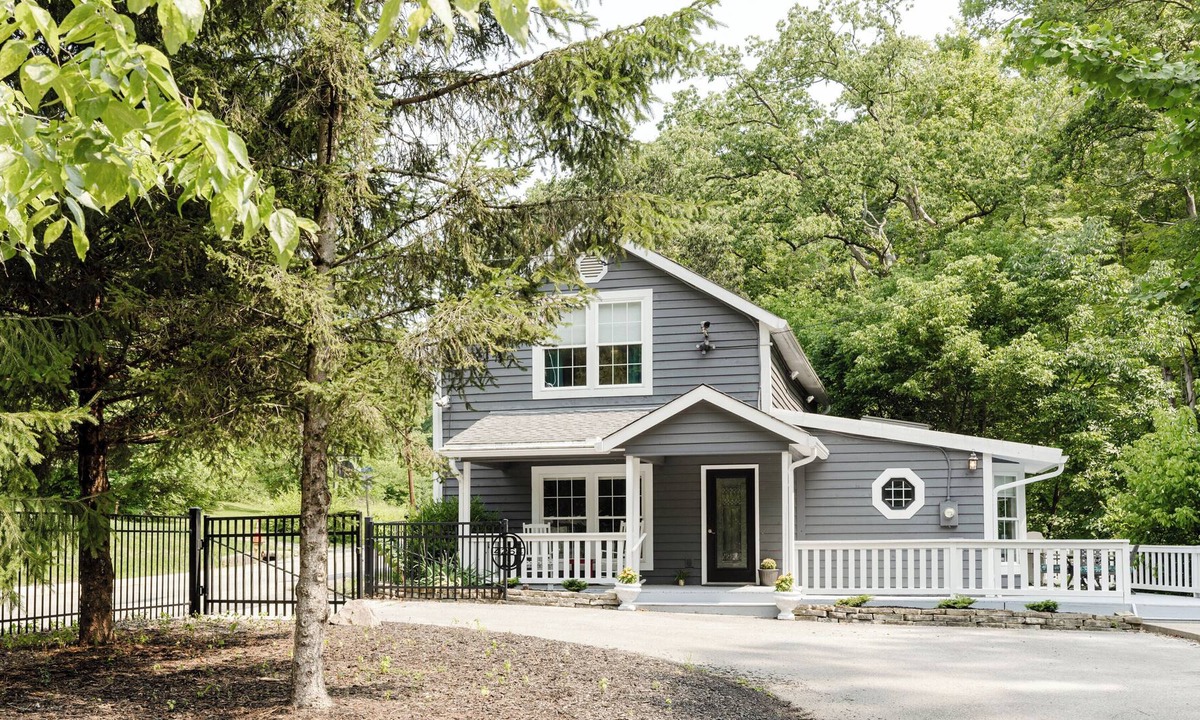 The Village of Indian Hill House | "The Lisette" spacious creekside carriage house