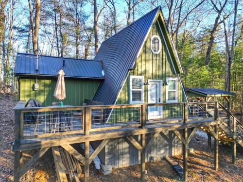 Campton House | The Lookout - Secluded A-Frame Hot Tub Games