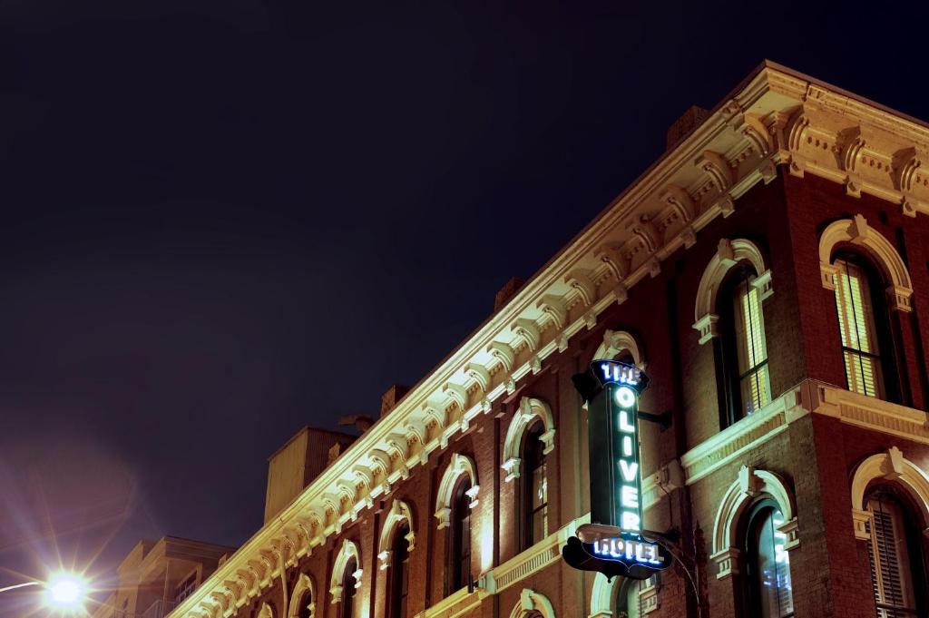 Downtown Knoxville Hotel | The Oliver Hotel Knoxville, by Oliver