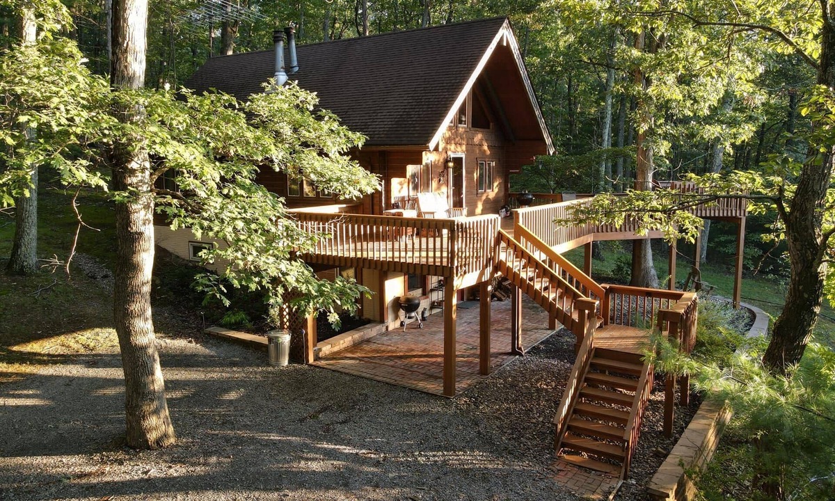 Berkeley Springs Cabin | The Outlook - A Majestic View!