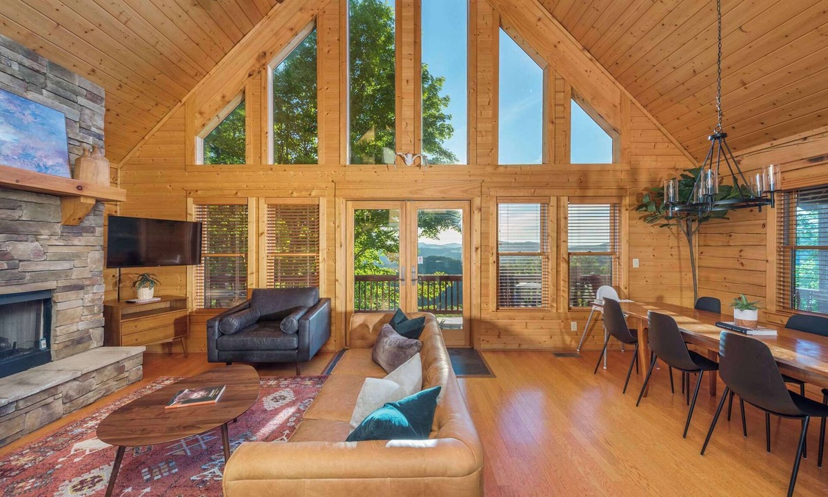 Wolf Laurel Cabin | The Skybox - Voted #1 Cabin in Asheville