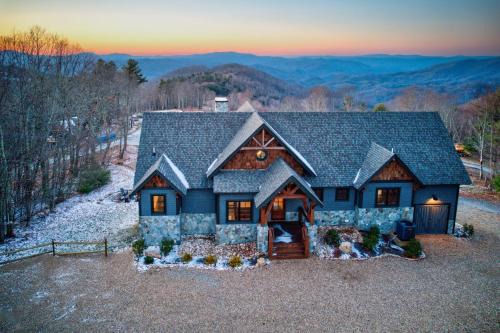Elk Park House | The Tipsy Bear at Eagles Nest