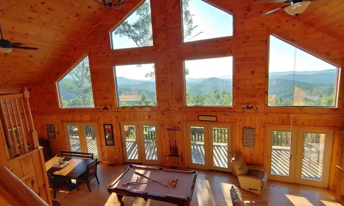 Apple Ridge House | The View