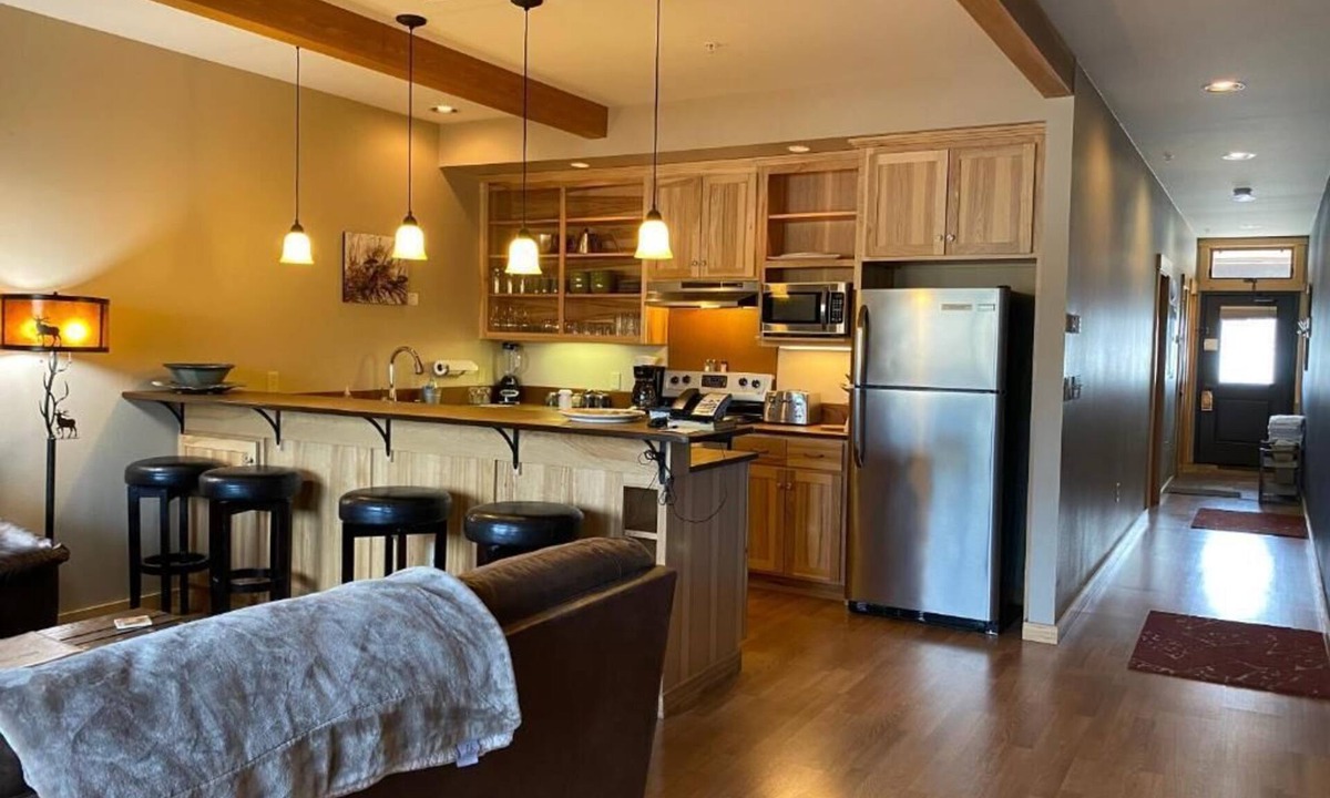 Twisp Hotel | Twisp River Suites