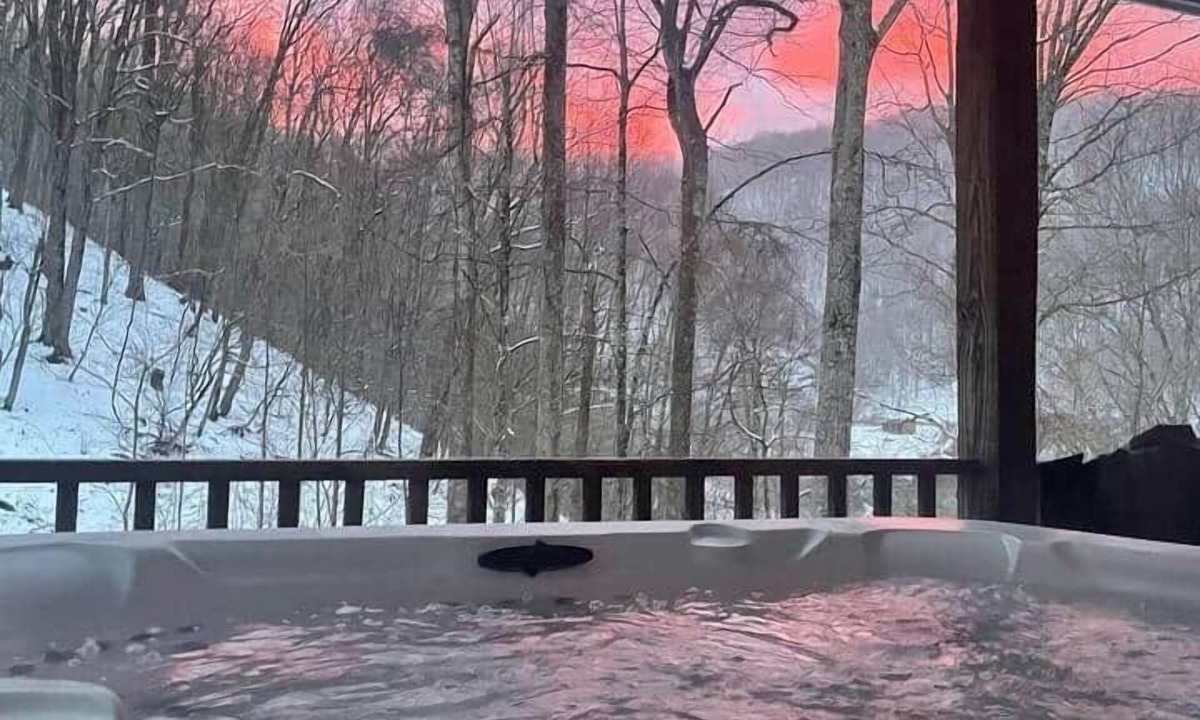 Hot Springs House | Unforgettable Hot Springs Retreat Near Max Patch