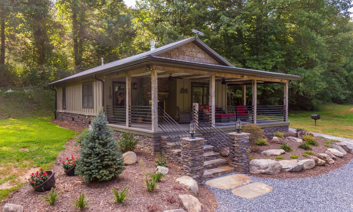 Linville House | Up the Creek - single level modern farmhouse