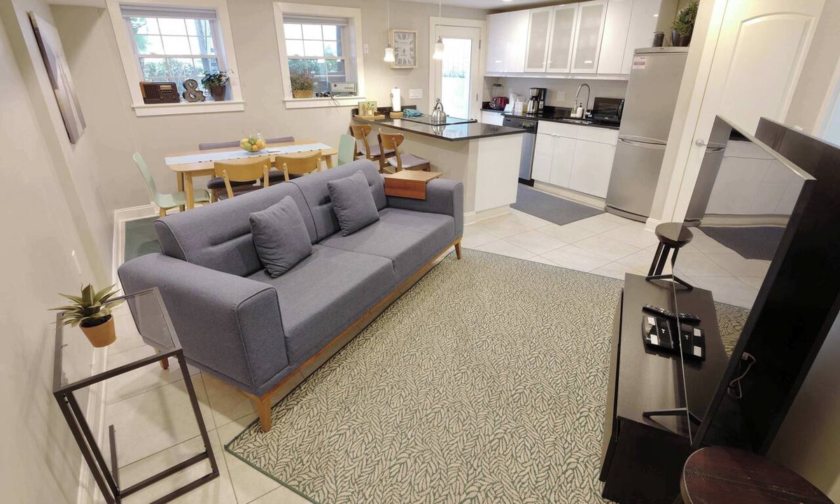Stanton Park Apartment | US Capitol Walkable 2BR + Parking & Patio