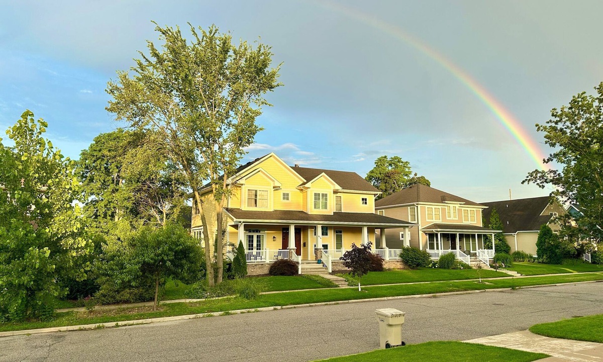 Northeast South Bend House | Vibrant & spacious home just a 10-minute walk from ND campus