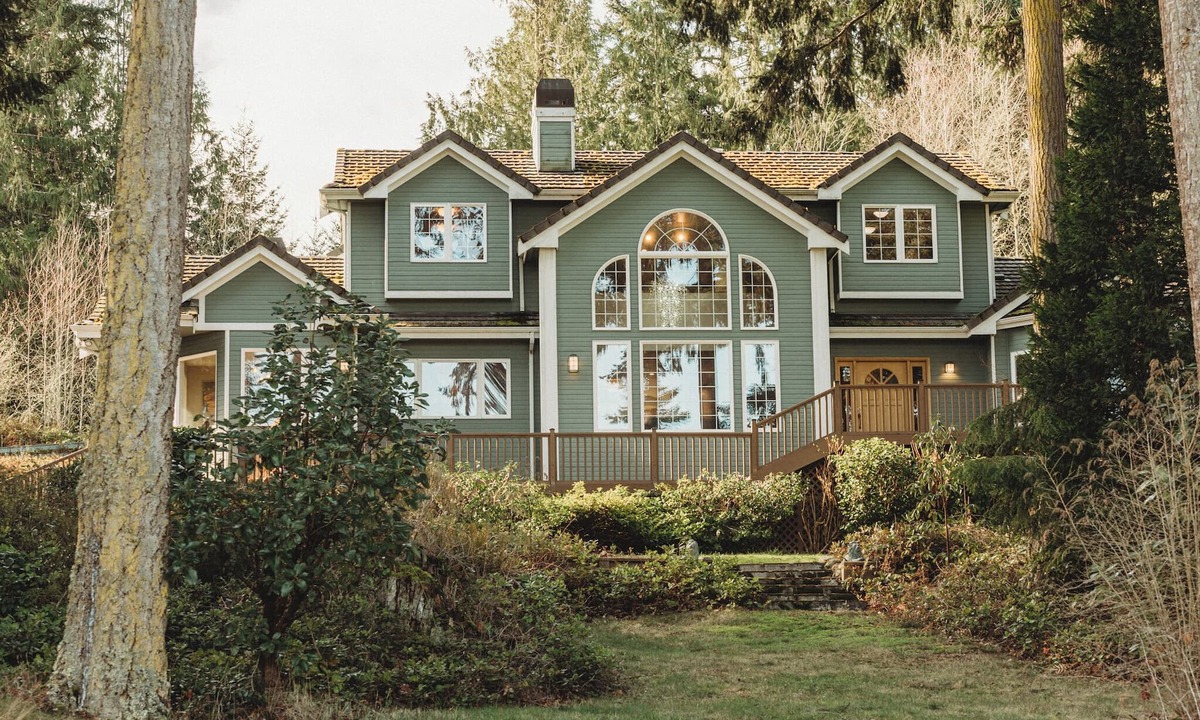 Adelma Beach House | View Forth— A Gardiner Beach Retreat