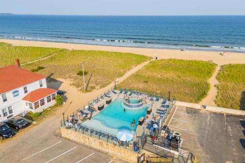 Old Orchard Beach Resort | Waves Oceanfront Resort