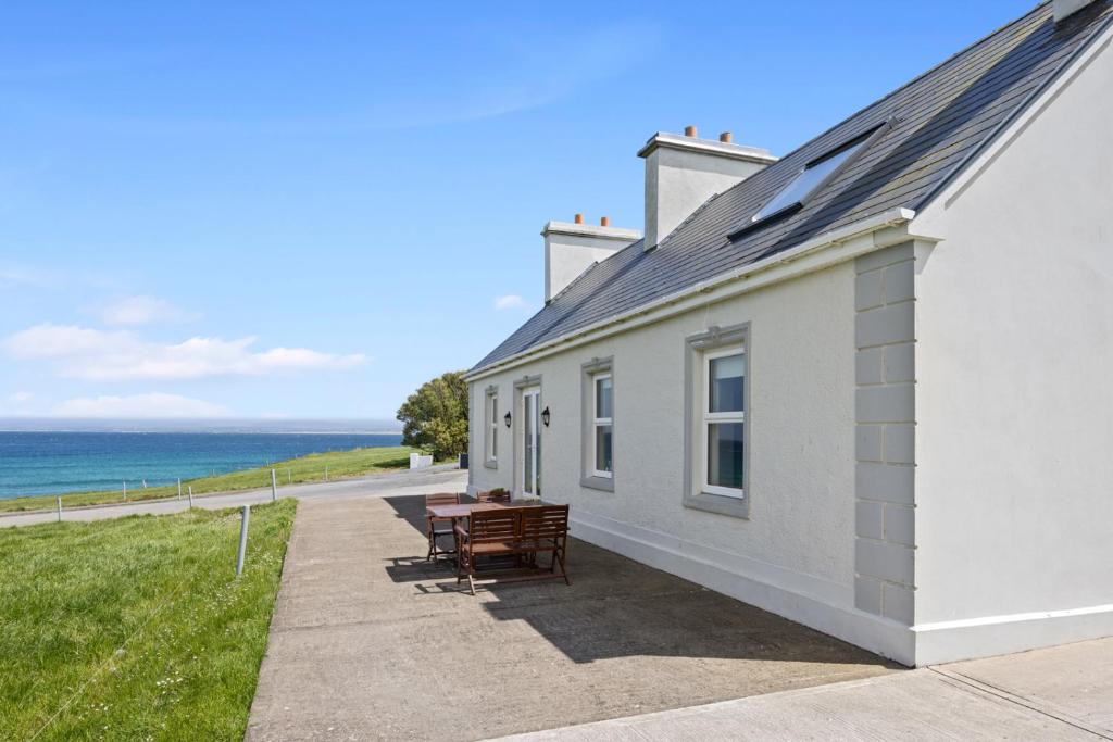 Doonbeg House | Whitestrand Beach Cottage