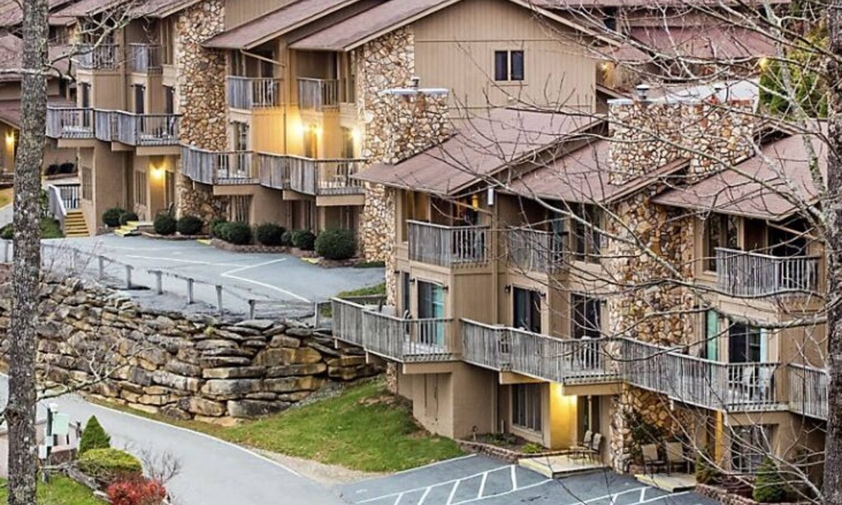 Tynecastle Resort | Winter get-away in charming 2-bedroom loft in beautiful Banner Elk.
