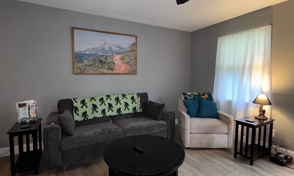 Stanton Apartment | Yeti Escape I Cozy 2BR I 15m to RRG I Wi-Fi