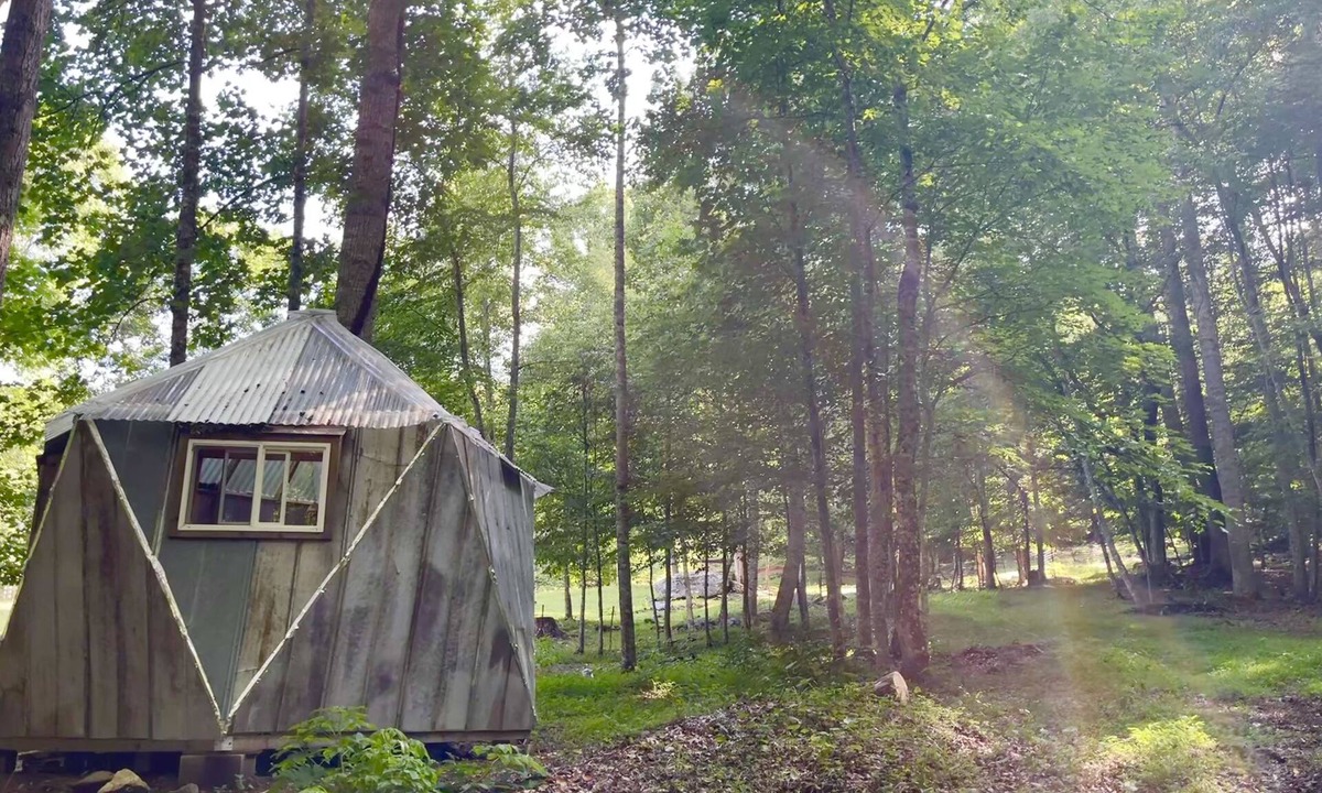 Green Mountain Cabin | Zen Dome: Relax & Revive in the Beauty of Nature