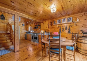 Spacious Cabin Retreat Near Cave Run Lake & Marina