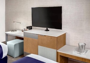 Value Accommodation! 2 Great Units, Pools, Casino, Free Parking, Game Room!