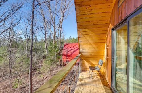 Mill Spring House | 1 Mi to TIEC: Peaceful Mountain Cabin