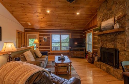 Todd House | 1 Relaxing Place - Quaint cottage great mountain view hot tub and fire pit