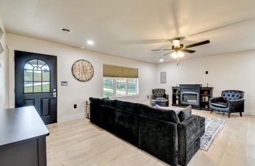 Campton House | 10 Mi to Red River Gorge: Peaceful Rural Getaway!