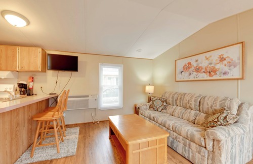 Waynesville House | 13 Mi to Slopes! Group-Friendly Blue Ridge Retreat