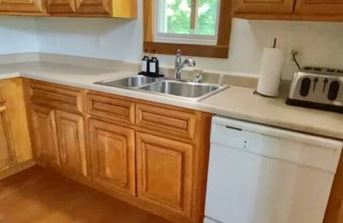 Rogers Cabin | 14 Guest, 7 Bed, 4 BR, Lakefront Cabin w/Hot Tub