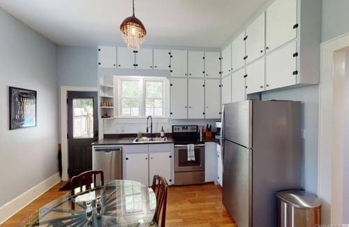 Woodfin House | 1920s bungalow near river, 8 min to DT AVL!