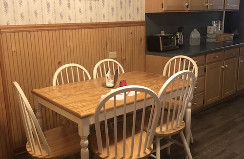 Crumpler House | 1940s Creekside Farmhouse