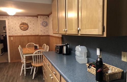 Crumpler House | 1940s Creekside Farmhouse