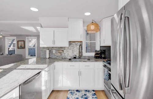 Hampton House | 2 Bed/2 Bath Private Beach House One Block from the ocean.