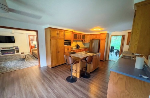 Blowing Rock House | 2-bedroom in charming Blowing Rock on 2 acres with little creek and pond