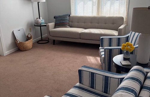 Winchester House | 2-bedroom town-home in Winchester