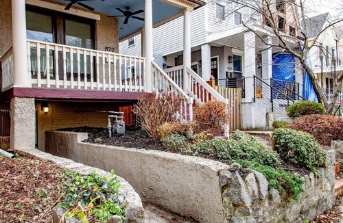 Petworth Apartment | 2-BR Petworth Pad/Walk to METRO Subway