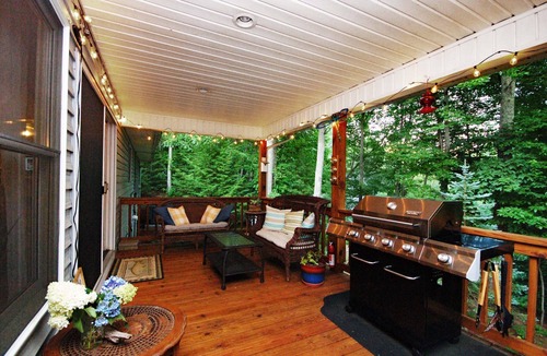 Waynesville House | 2 houses in one/Great for multi family grps. King suite. Walk to Lake Junaluska