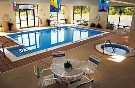 Hanover Hotel | 2-Star Hotel ∙ Hampton Inn Hanover