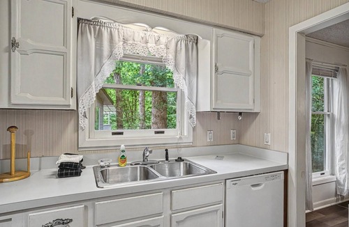 Hot Springs Village House | 24OranPl | Coronado Courts Townhome | Sleeps 6