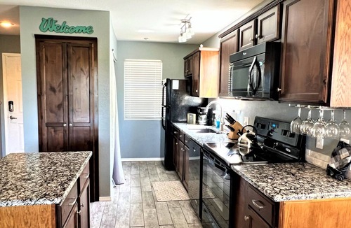 Indian Point Condo | 2BR Condo | Lake Views | Walk-In Access
