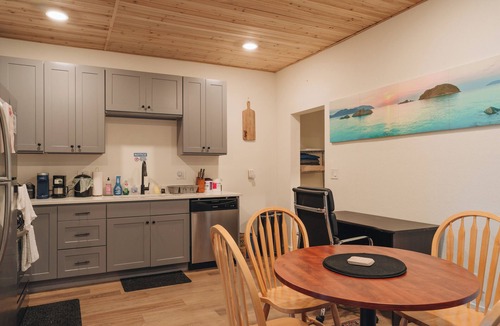 West Queen Anne House | 2BR Seattle Home Near Downtown, Ballard & Queen Anne