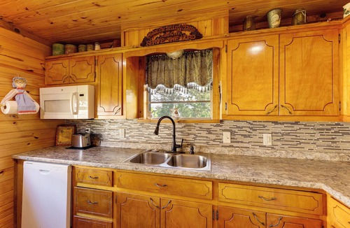 Mount Ida House | 3 Acres w/Pond & Trails! Serene Mount Ida Retreat