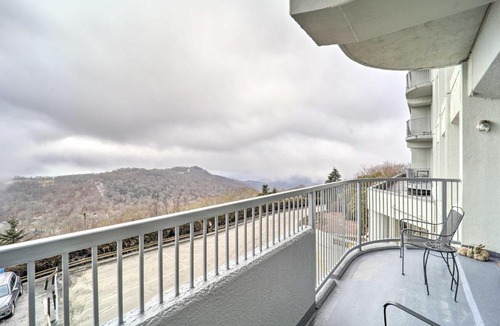 Sugar Mountain House | 3 Mi to Skiing: Mtn-View Condo in Sugar Top Resort